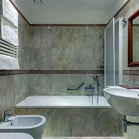 Hotel Borromeo 3*