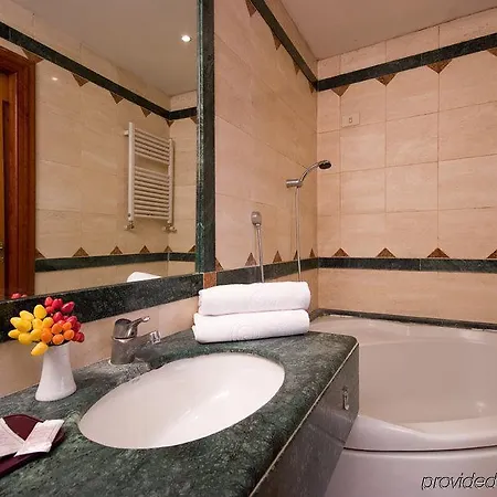 Hotell Borromeo 3*