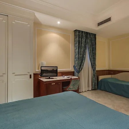 Hotel Borromeo 3*